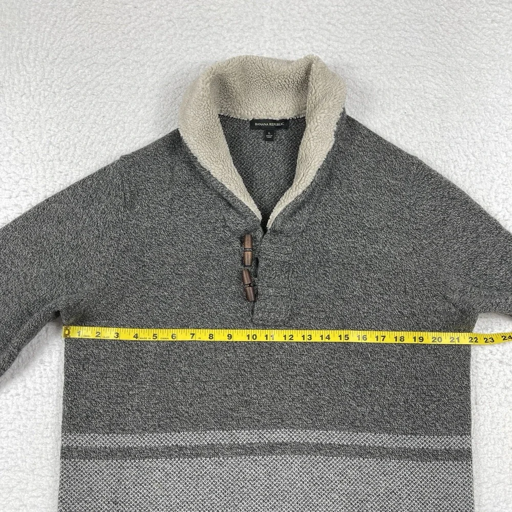 Banana Republic Sweater Mens Large Gray‎ Wool Blend Shawl Collar Toggle Button